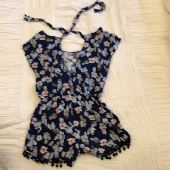 Floral Romper - Picture 3 of 3